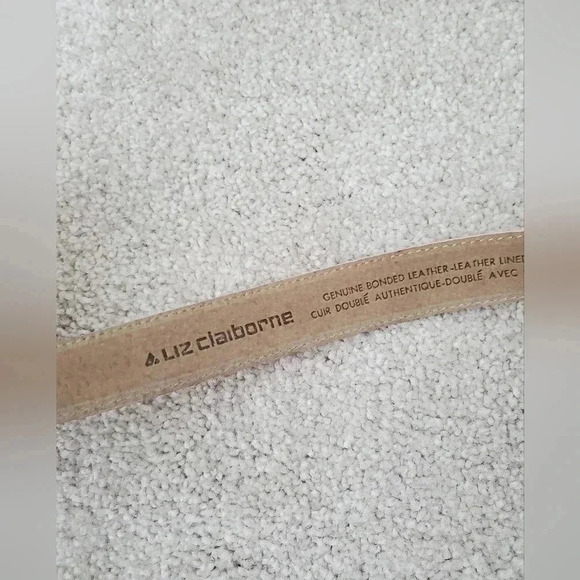 Vintage Liz Clairbone light  pink leather belt - Picture 3 of 8